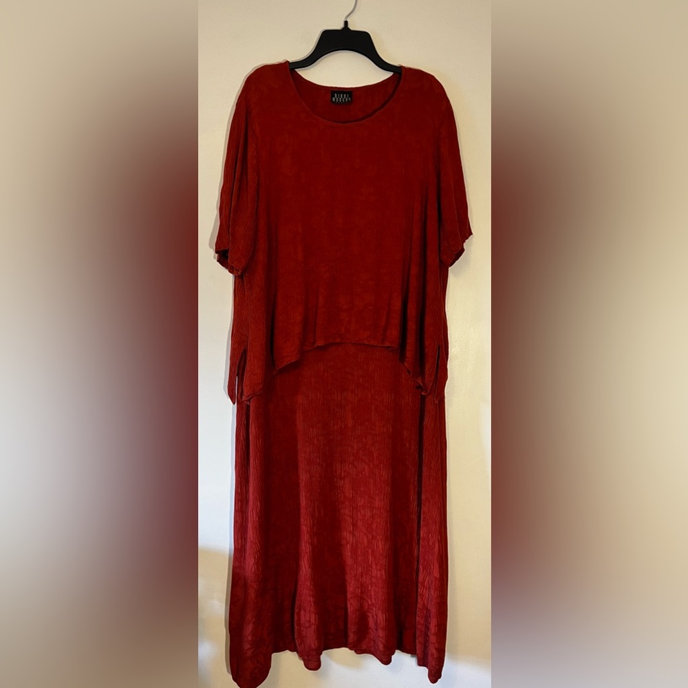 NIKKI MORGAN orange crinkle dress and top set